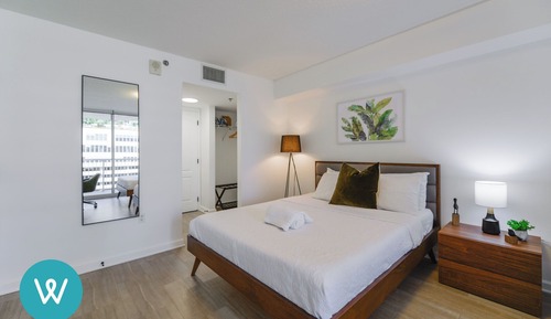 Luxury Condo, 1 Bedroom, City View