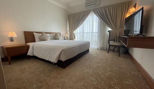 Premier Room