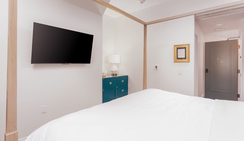 LaRua Room