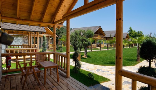 Bungalow (WOODEN)