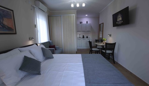 Deluxe Studio with Balcony and Sea View (2 Adults)