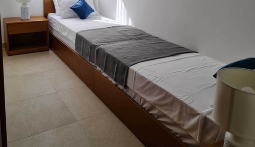 Deluxe Three Bedroom Apartment with Balcony and Sea View (6 Adults)