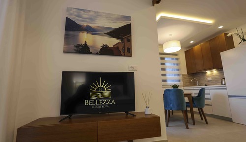 Two Bedroom Apartment with Balcony and Sea View (4 Adults)
