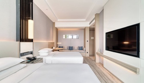 Standard Room, 2 Double Beds, City View