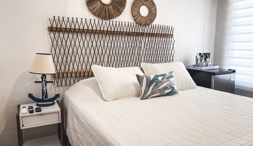Comfort Single Room, 1 Queen Bed, Private Bathroom, Beach View
