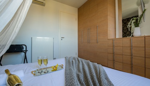 Artdeco Luxury Suites #C3
