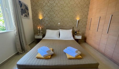 Artdeco Luxury Suites #A3