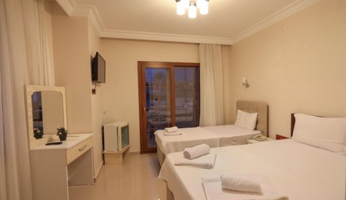 Classic Triple Room