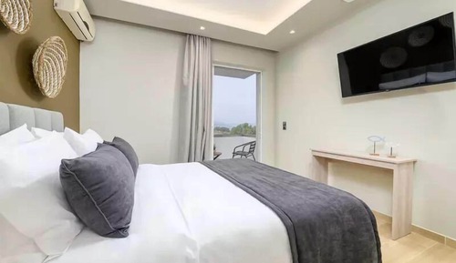 Deluxe Double Room with Sea View