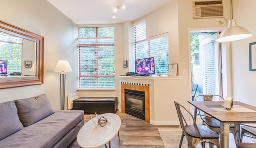 Condo, 1 Queen Bed with Sofa bed, Balcony, Pool View