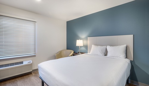 Standard Room, 1 Queen Bed, Non Smoking