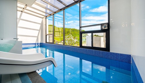 KIDS 02 Pool Villa