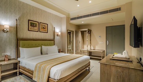 Executive Room, City View