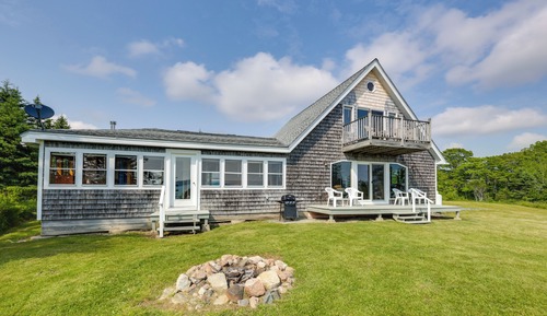 House (4 Bedrooms)