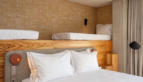 Family Room, Multiple Beds, River View