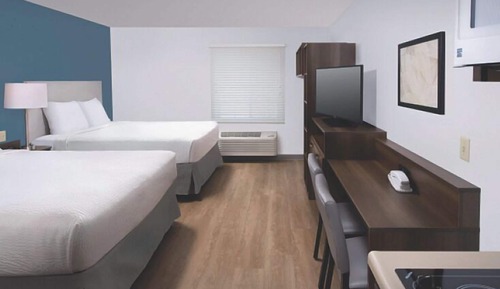 Suite, 2 Queen Beds, Accessible, Non Smoking