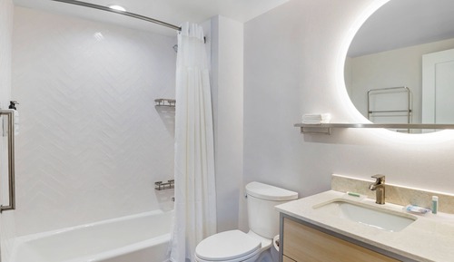 Deluxe Studio Suite, 2 Queen Beds, Kitchen