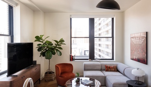 Standard Room, 1 Queen Bed (One Bedroom Accessible)