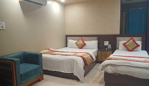 Premium Triple Room
