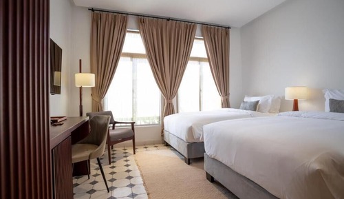 Deluxe Double or Twin Room