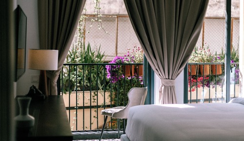 Small double room with balcony