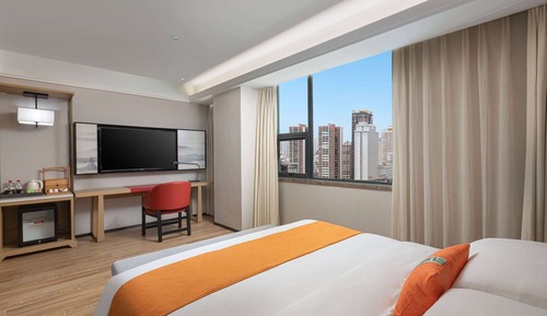 Deluxe Room, 1 King Bed, Non Smoking