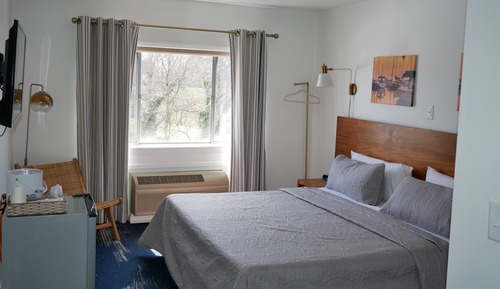 Standard Room, 1 King Bed