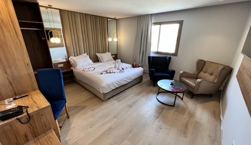 Luxury Room