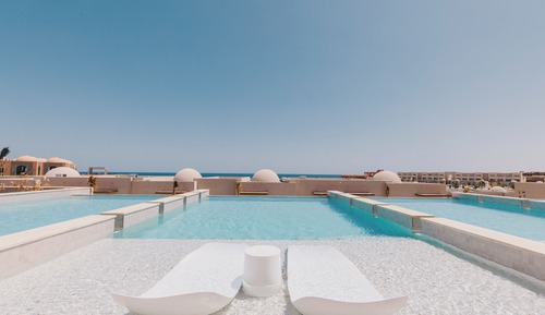 Swim Up Suite