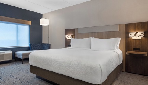 Standard Room, 1 King Bed