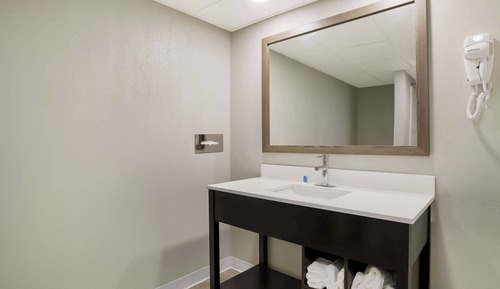 Standard Room, 1 King Bed, Non Smoking