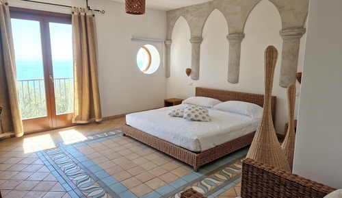 RAVELLO - sea view, with jacuzzi