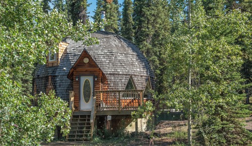 Family Cottage, 2 Queen Beds - 8 Minutes from Main Lodge