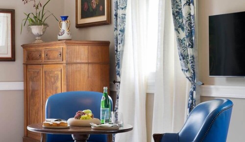 Family Room, Garden View