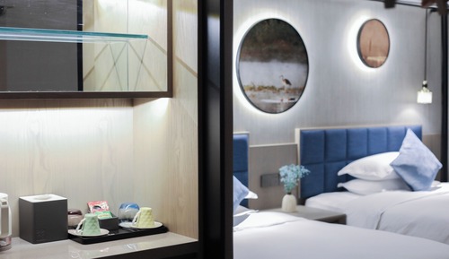 Core-Style Family Twin Room