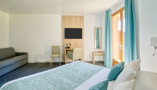 Family Room, 1 King Bed with Sofa bed, Non Smoking, Bathtub (with Sofabed)