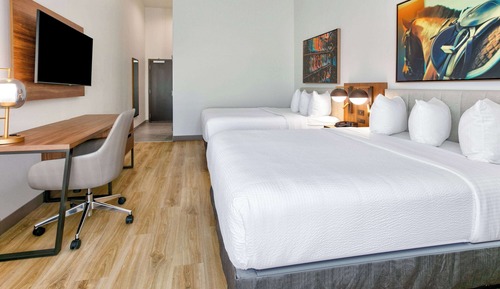 Room, 2 Queen Beds, Accessible, Non Smoking