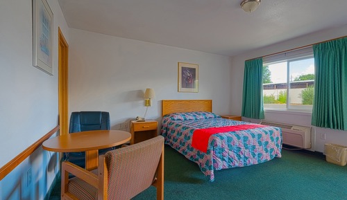 Comfort Double Room, 2 Queen Beds, Bathtub Grab Bars, Non Smoking