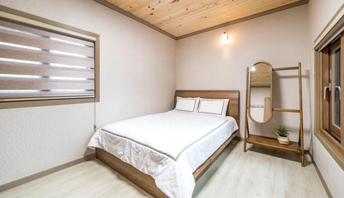 Basic Room, 1 Bedroom (Room 101)