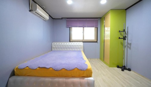 Room (Rosemary)