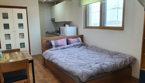 Room (Wild Flower Room 2)