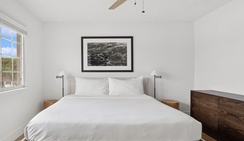 Signature Apartment, 1 King Bed, Patio (Self Check-in with Virtual Front Desk)