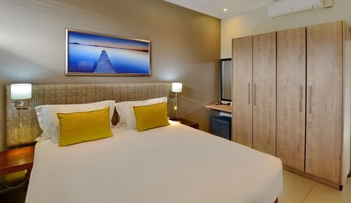 Suite, Garden View