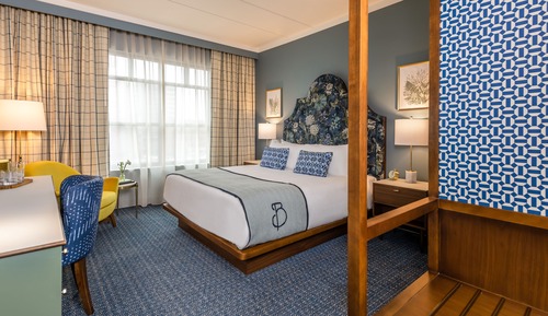 Deluxe Room, 1 King Bed