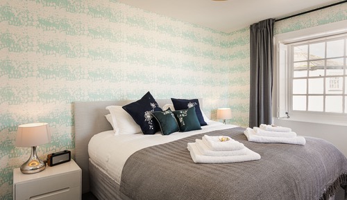 Executive Double Room, Ensuite (Ammonite Room)