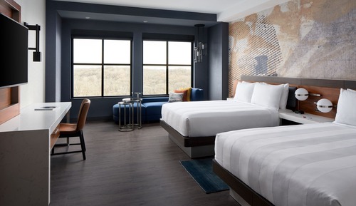 Deluxe Room, 2 Queen Beds (Hearing Accessible)