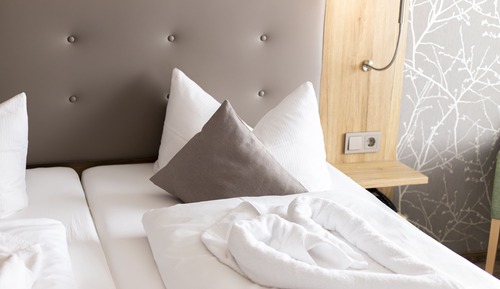 Economy Double Room, Ensuite (Doppelzimmer Dachschräge)
