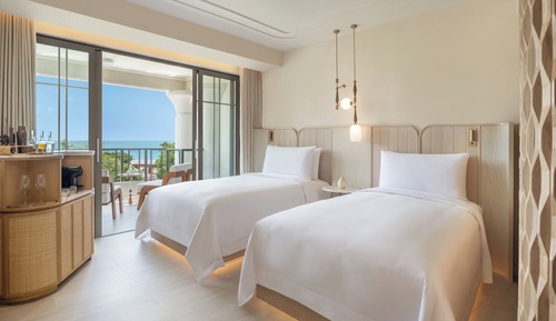 Deluxe Twin Room (Ocean)