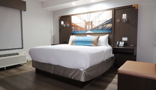 Suite, 1 King Bed, Non Smoking (with Sofabed)