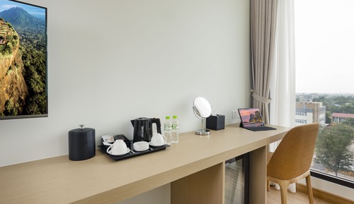 Family Room, 2 Bedrooms, City View